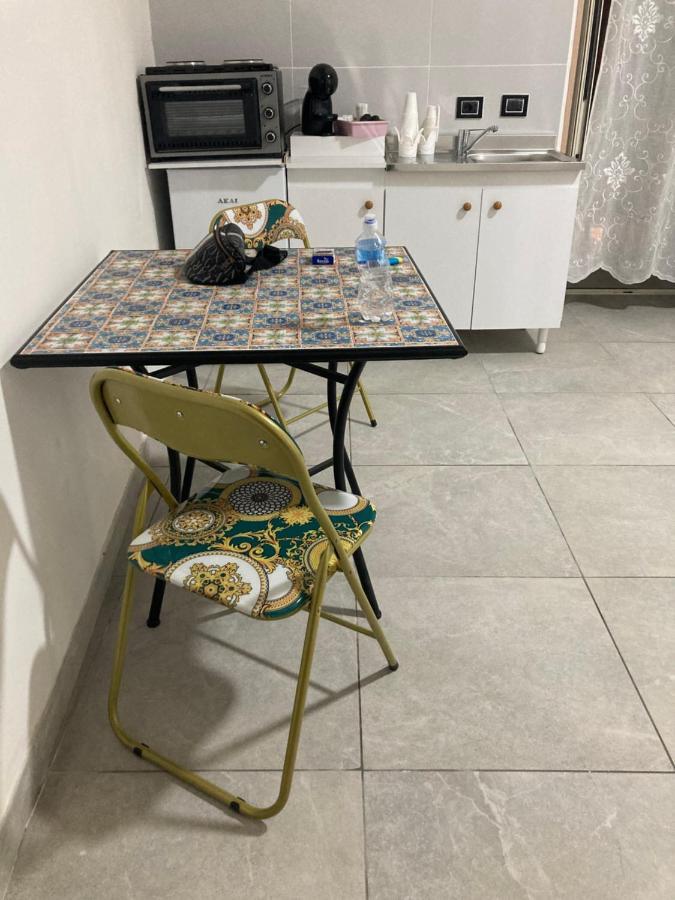 לינה וארוחת בוקר נאפולי Annahouse מראה חיצוני תמונה
