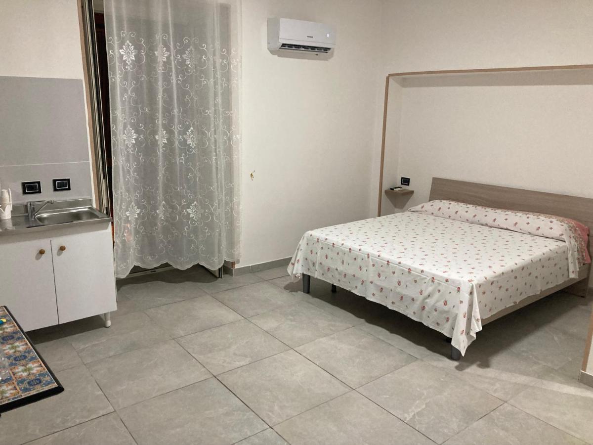 לינה וארוחת בוקר נאפולי Annahouse מראה חיצוני תמונה