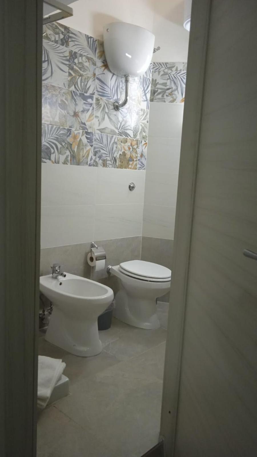 לינה וארוחת בוקר נאפולי Annahouse מראה חיצוני תמונה